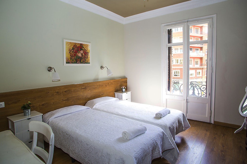 Photo of Bedroom in El Poble-sec