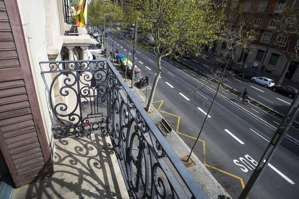 Photo of Outdoor in El Poble-sec