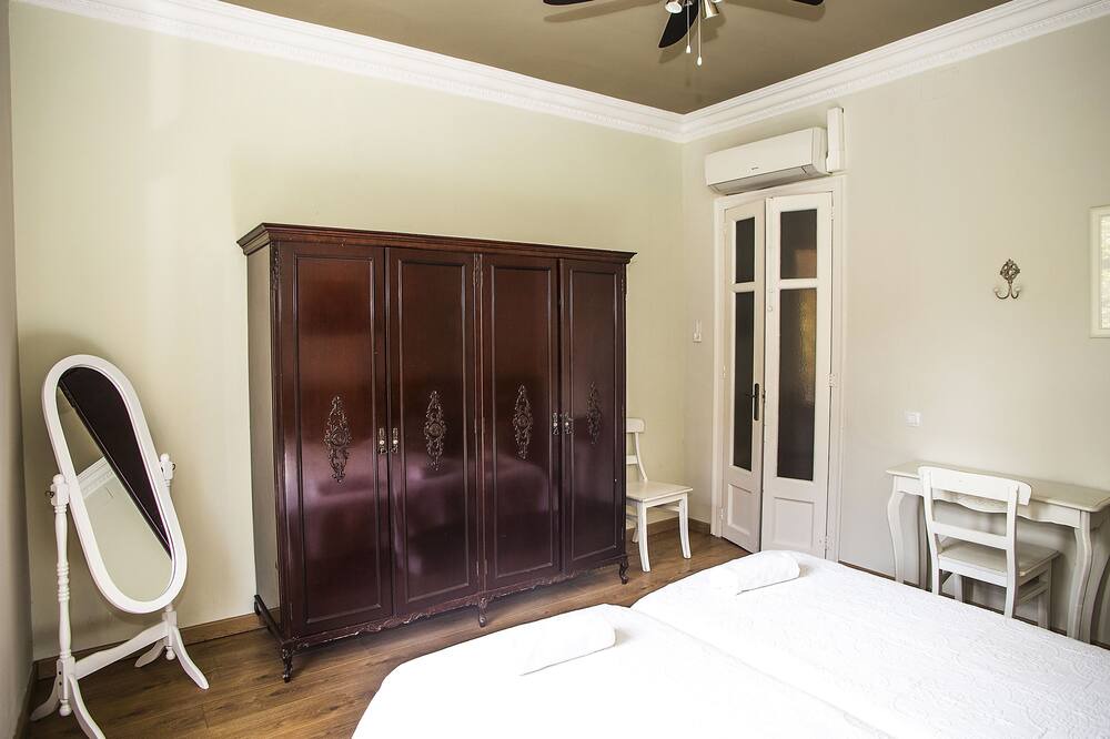 Photo of Bedroom in El Poble-sec