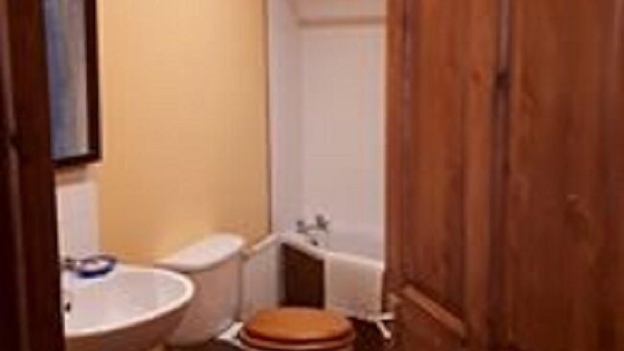 Photo of Bathroom in Inverbervie