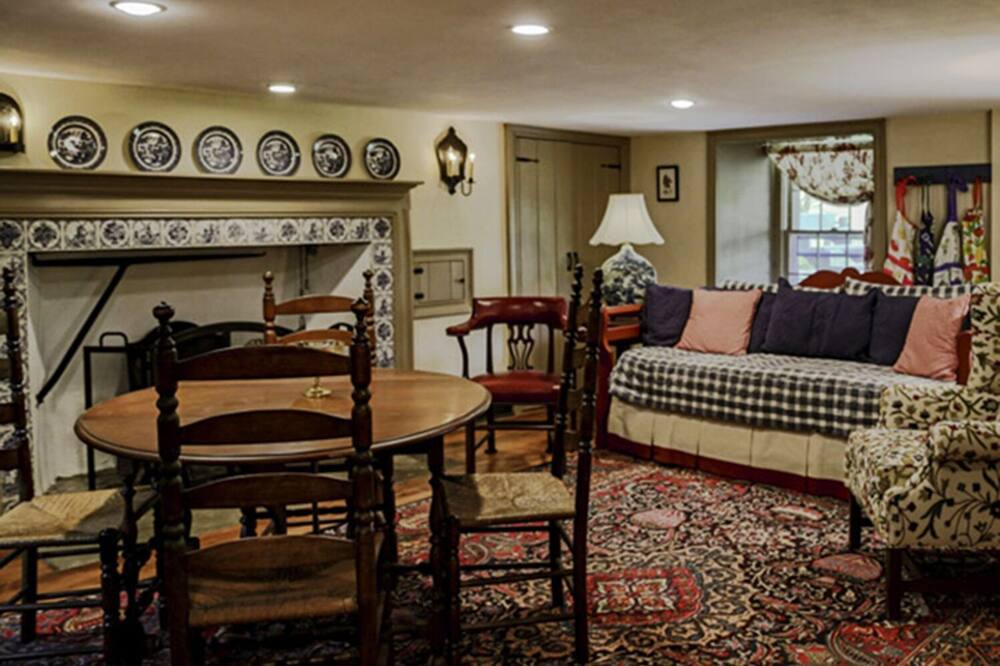 Photo of Livingroom in Ulster Park