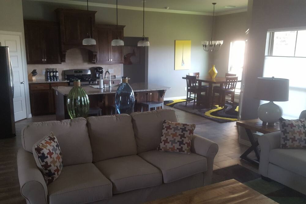 Photo of Livingroom in Canyon