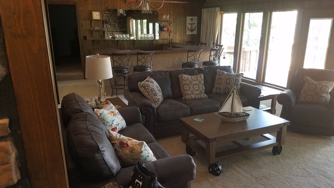 Photo of Livingroom in Greers Ferry