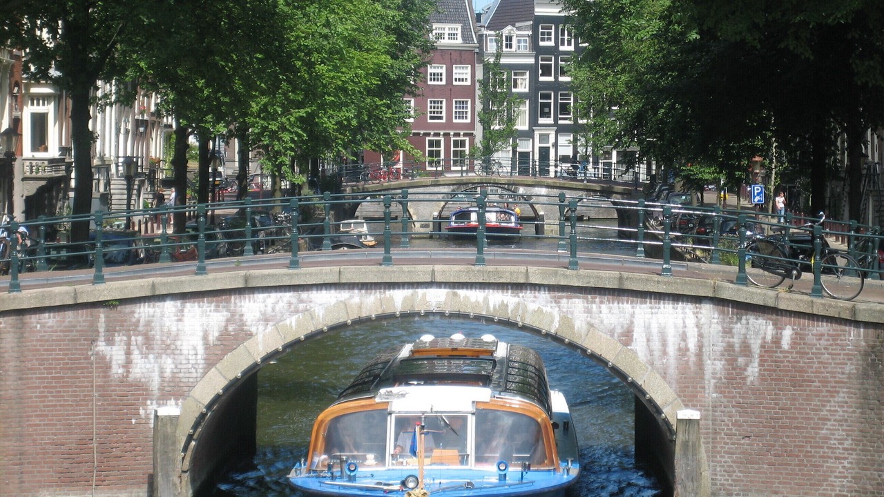 Photo of Buildings in Tournissan