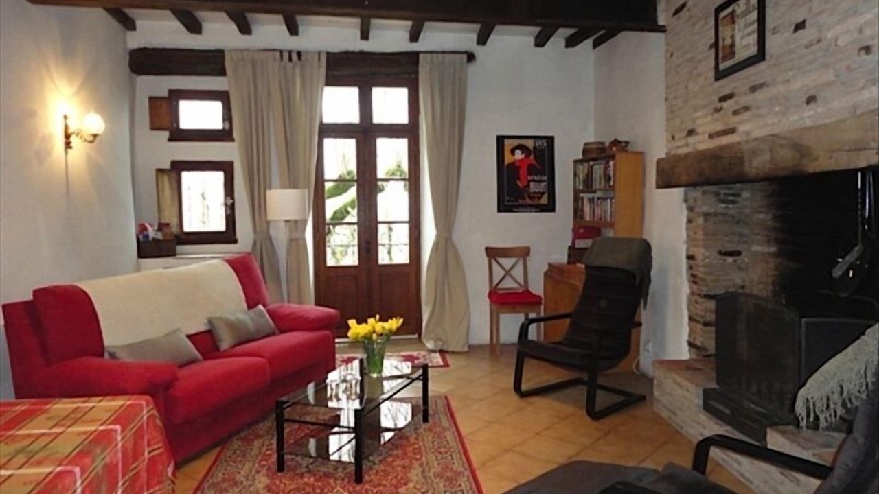 Photo of Livingroom in Castelnau-de-Montmiral