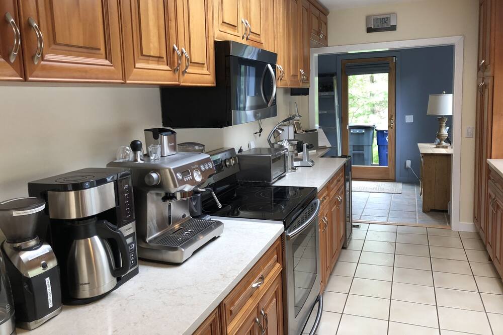 Photo of Kitchen in East Hampton