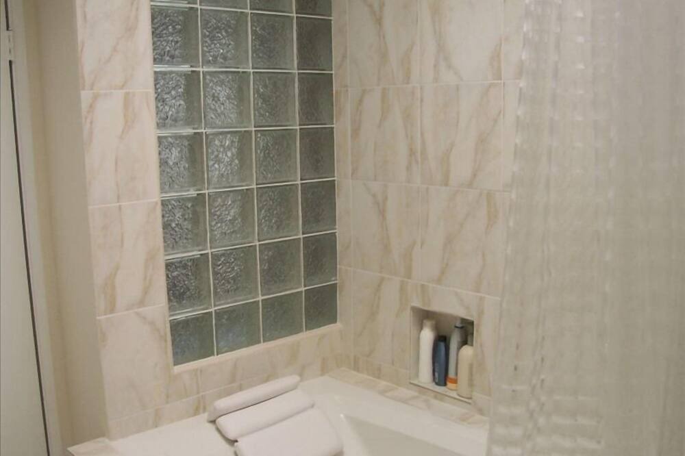 Photo of Bathroom in Norma Triangle