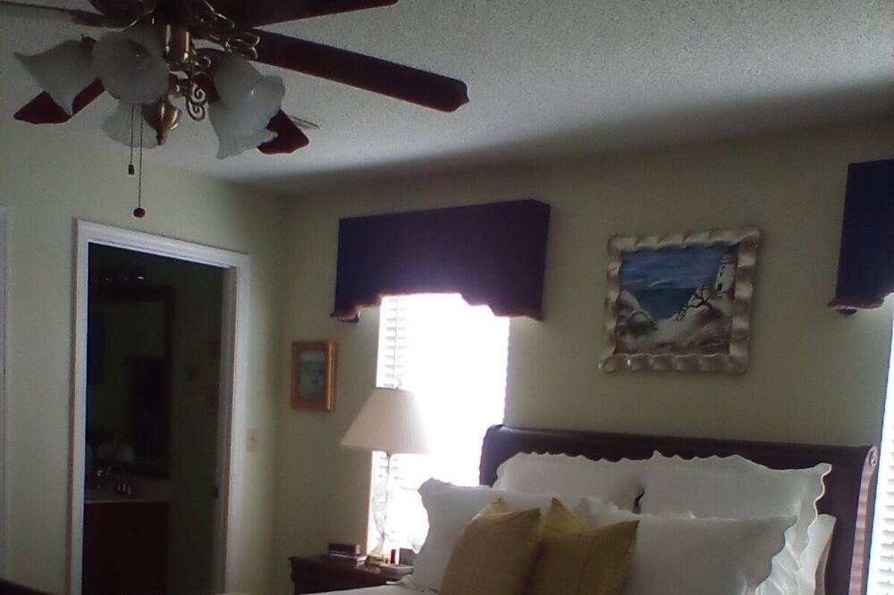 Photo of Bedroom in Tifton