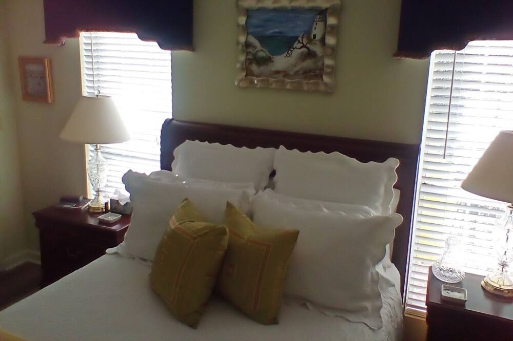 Photo of Bedroom in Tifton