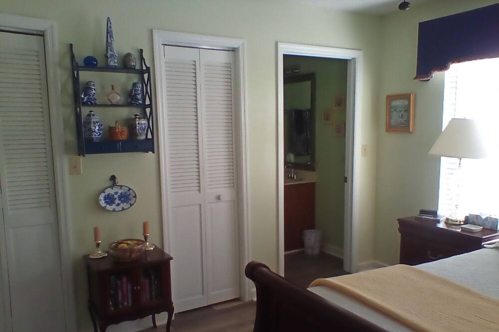 Photo of Bedroom in Tifton