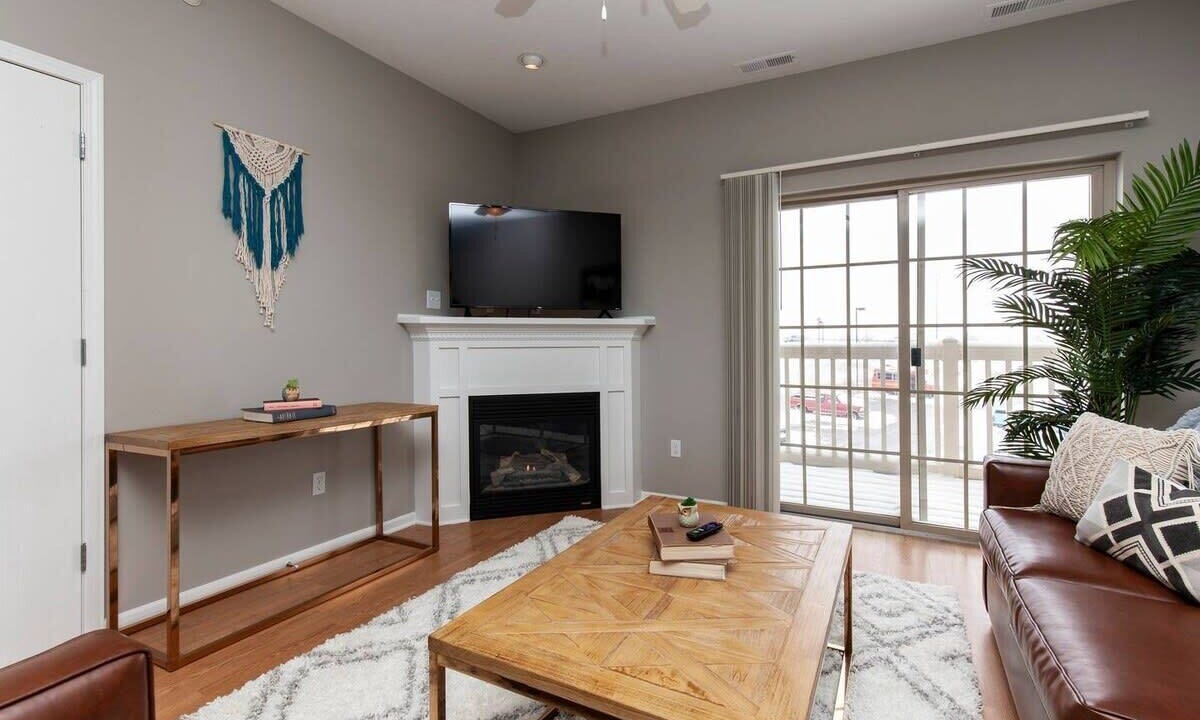 Photo of Livingroom in Ames