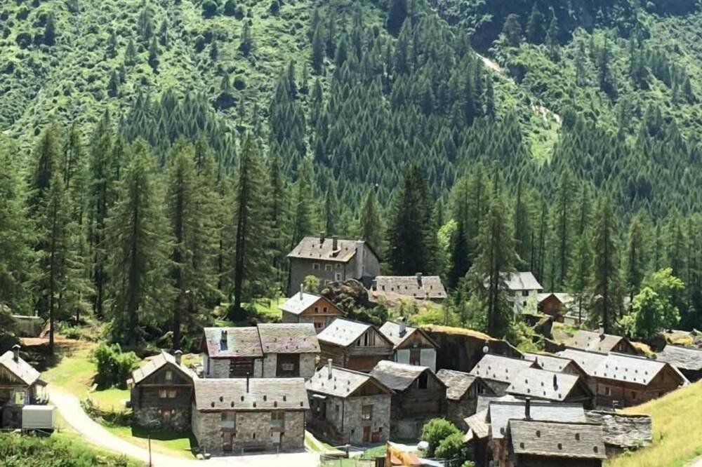 Photo of Outdoor in Bosco Gurin