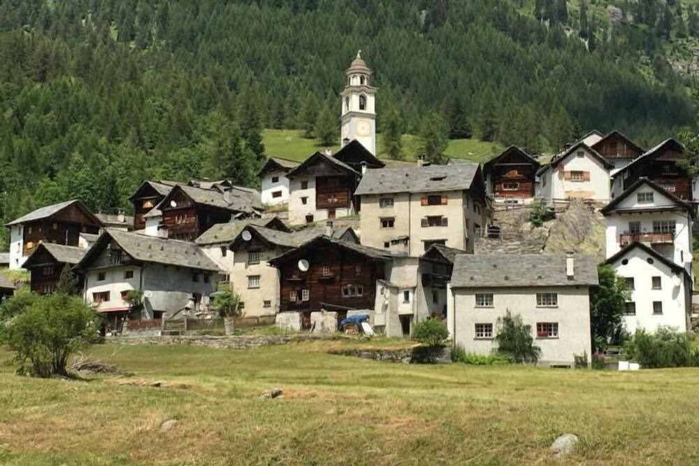 Photo of Outdoor in Bosco Gurin
