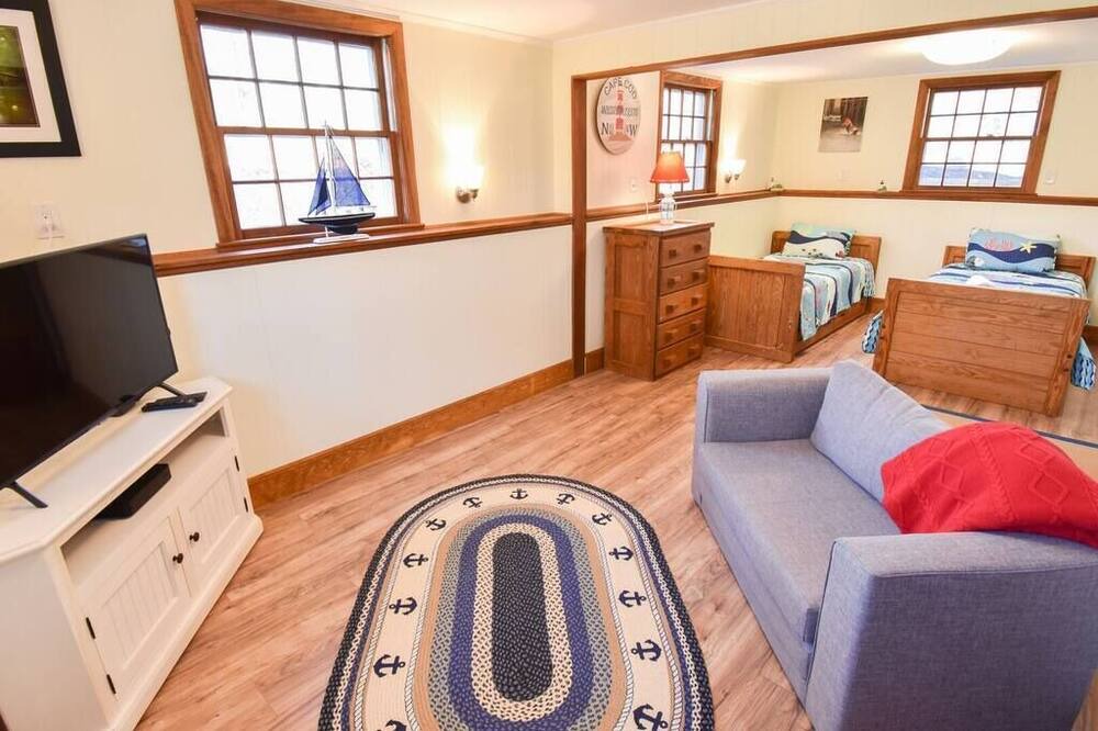 Photo of Others in South Orleans