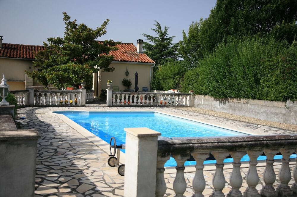 Photo of Outdoor in Saint-Brice