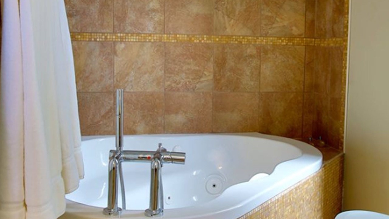 Photo of Bathroom in Logansport
