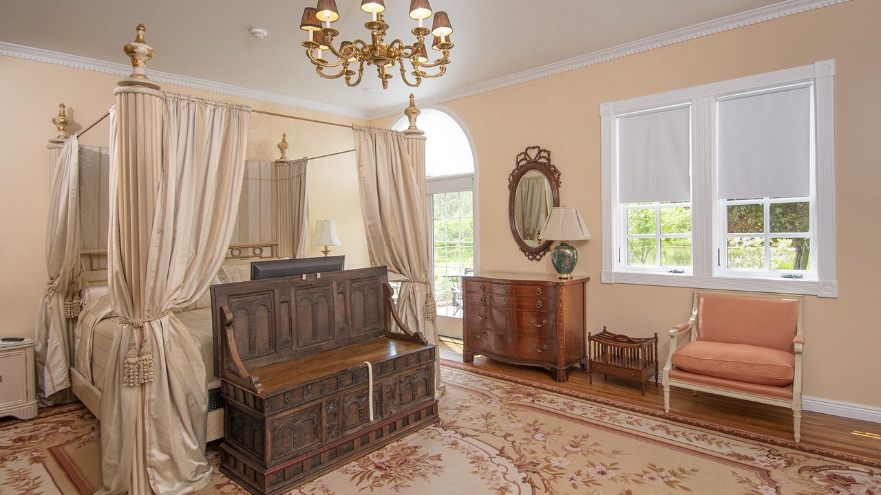 Photo of Bedroom in Logansport