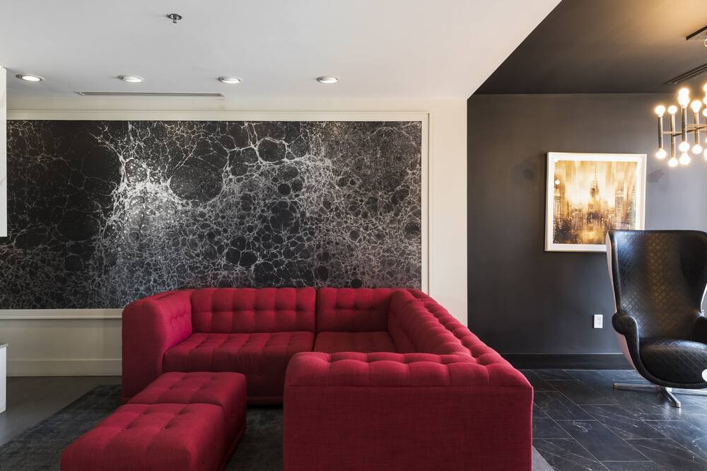 Photo of Livingroom in Central West End