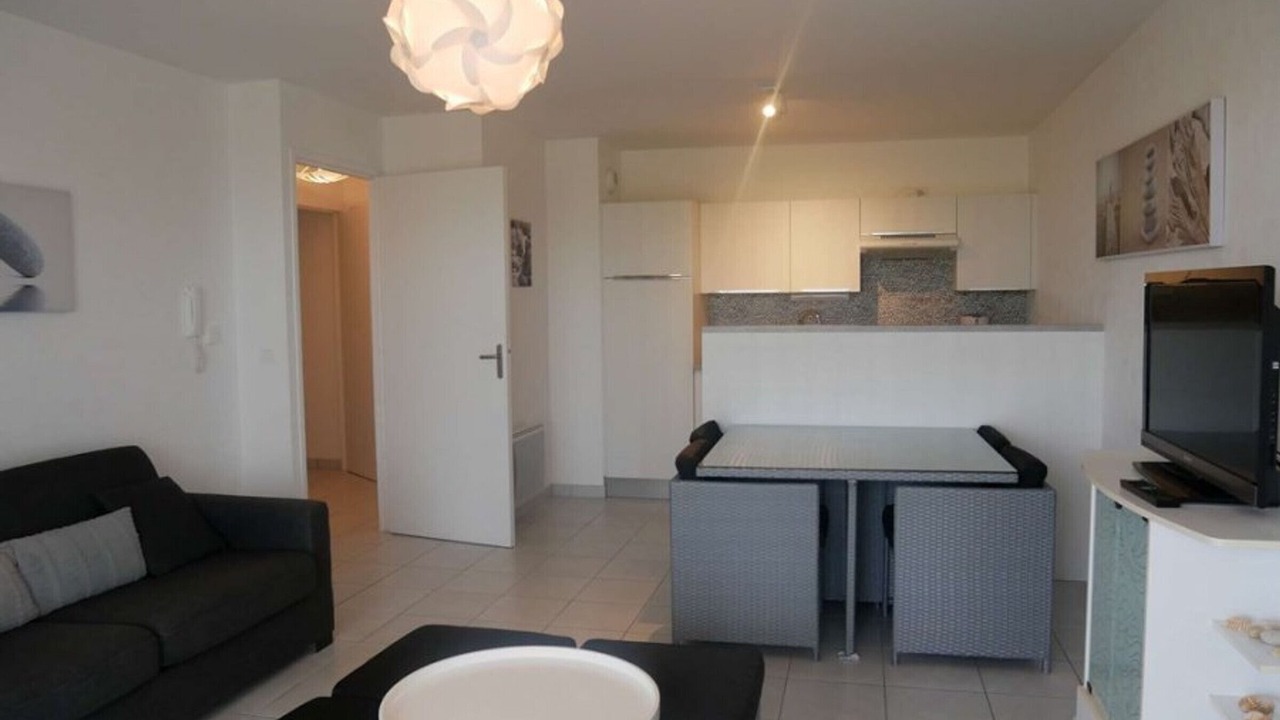 Photo of Others in Etel