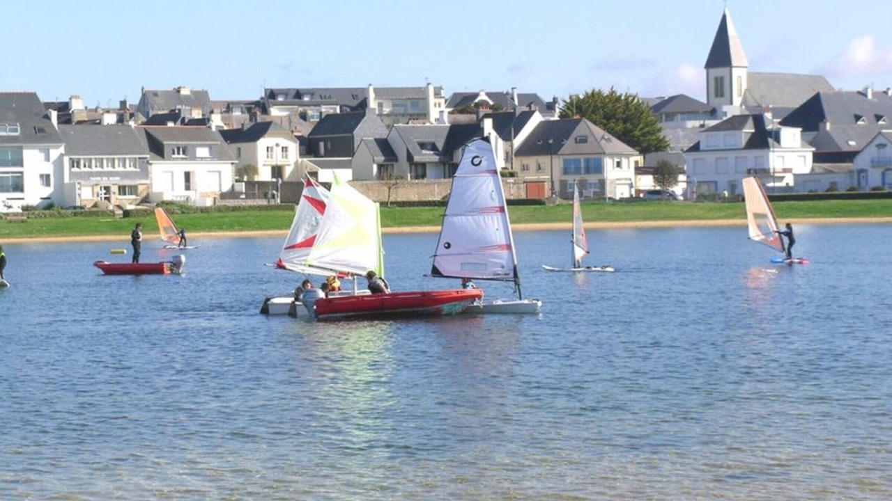 Photo of Others in Etel