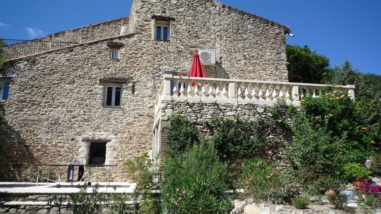 Photo of Outdoor in Reynes