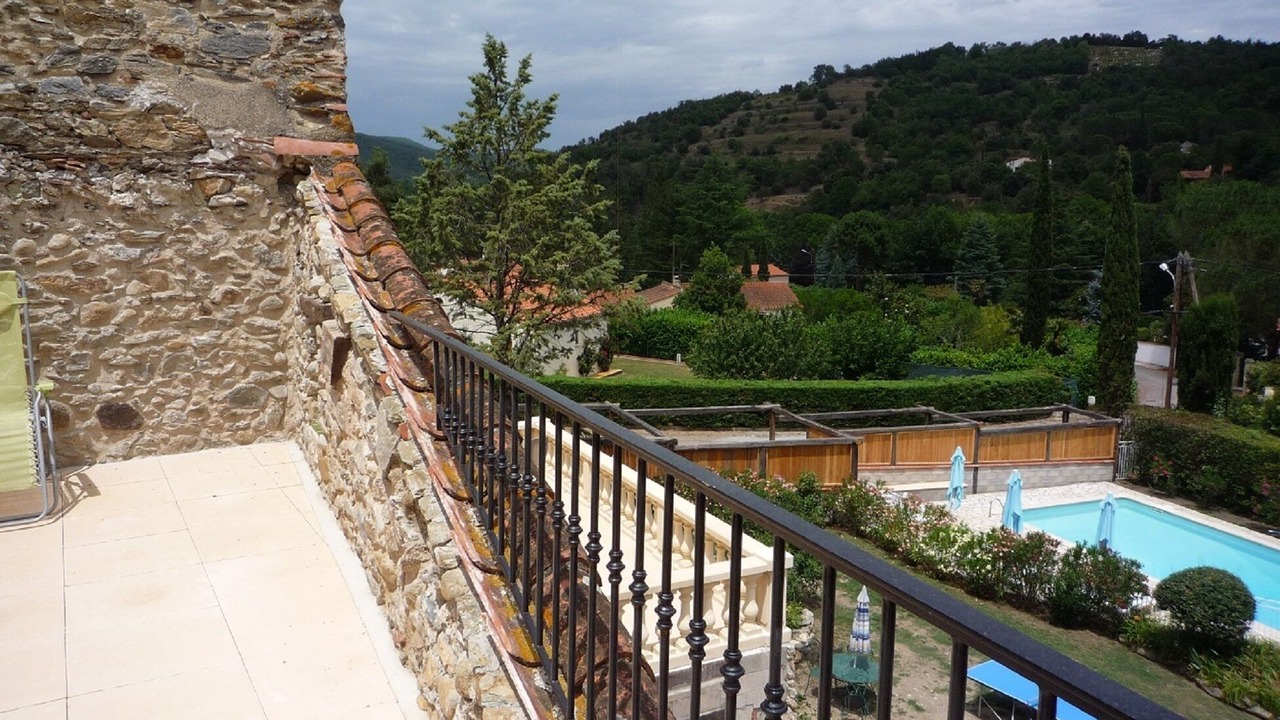 Photo of Outdoor in Reynes