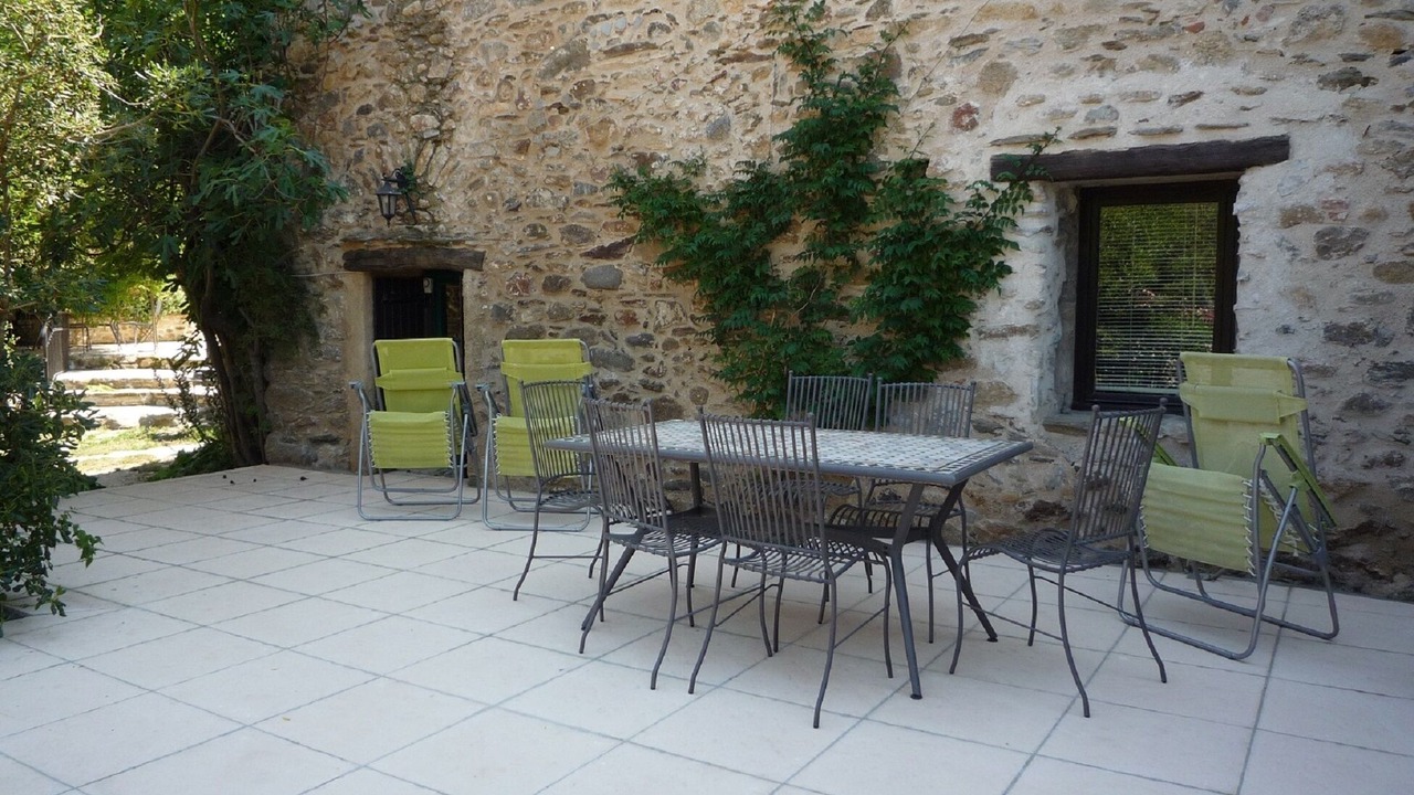 Photo of Outdoor in Reynes
