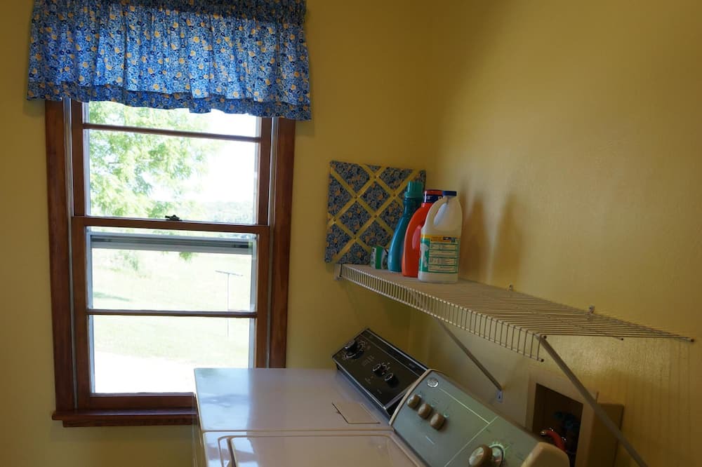 Photo of Bedroom in Sullivan