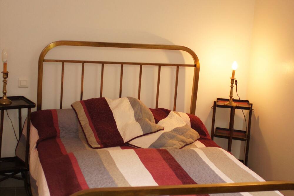 Photo of Bedroom in Coux-et-Bigaroque-Mouzens