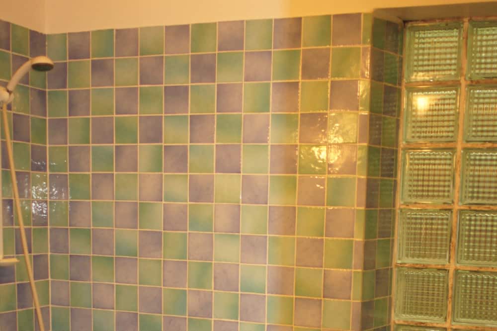 Photo of Bathroom in Coux-et-Bigaroque-Mouzens