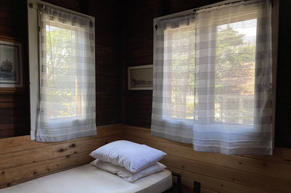 Photo of Bedroom in Ocean Beach