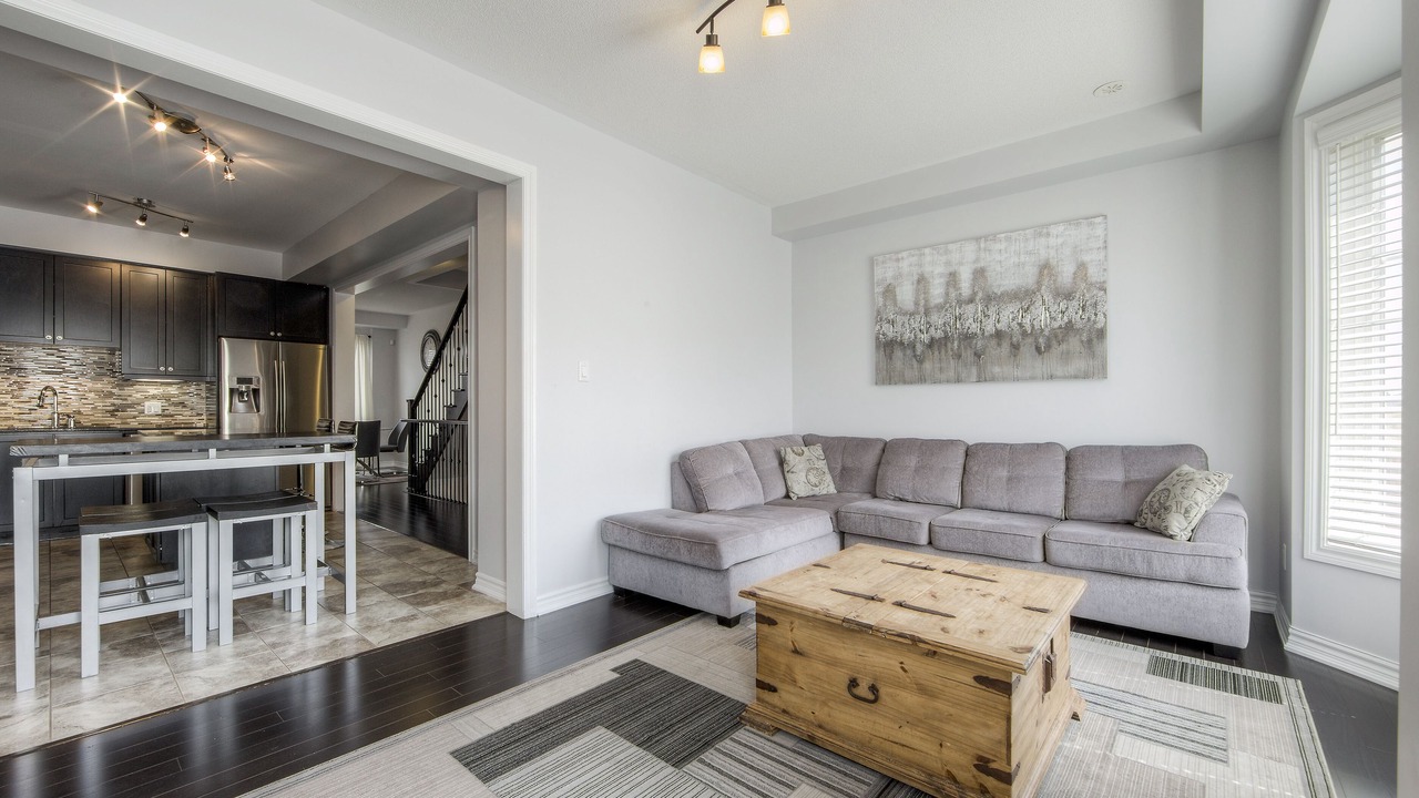 Photo of Livingroom in Brampton