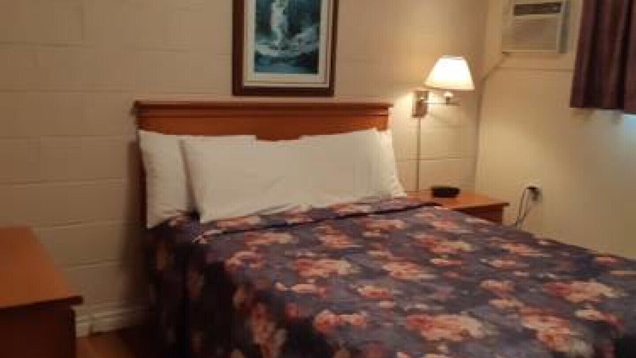 Photo of Others in New London