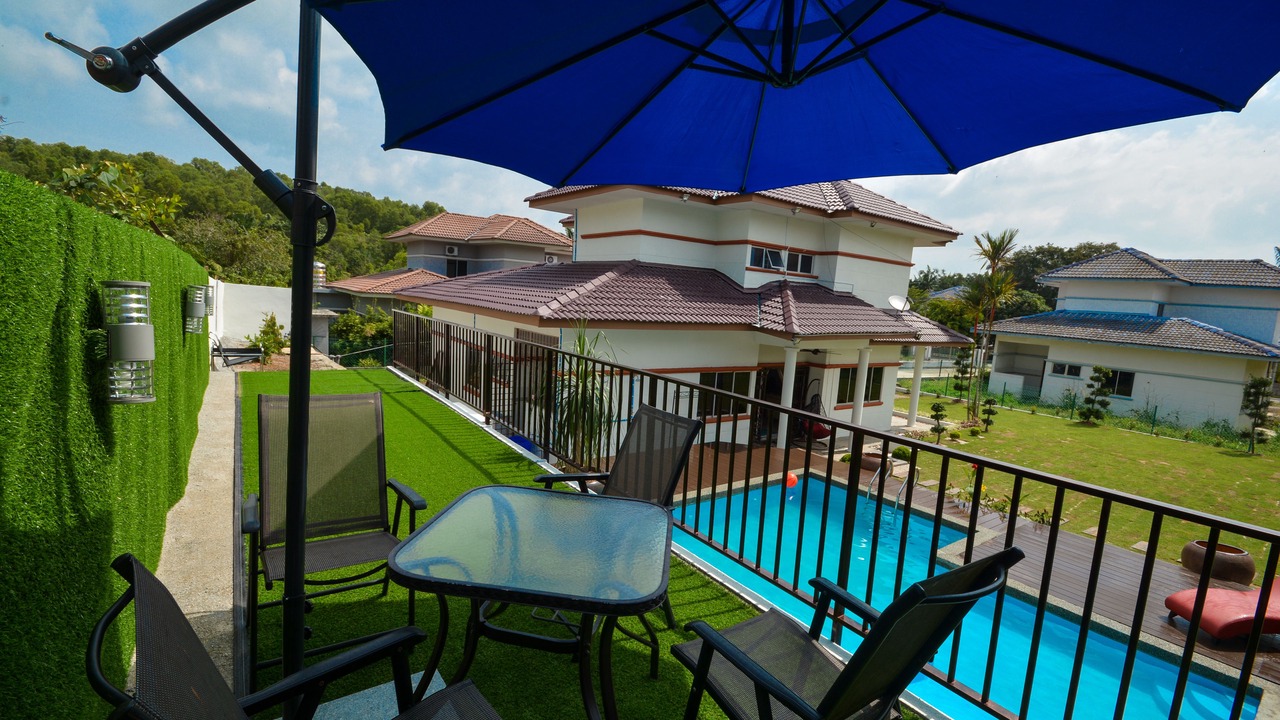 Photo of Patio Balcony in Taman Rakyat