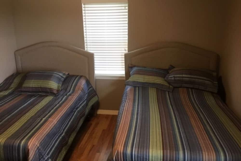 Photo of Bedroom in Zion