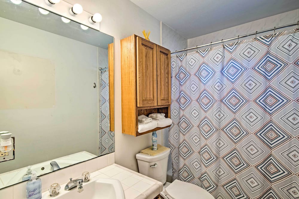 Photo of Bathroom in Kamuela