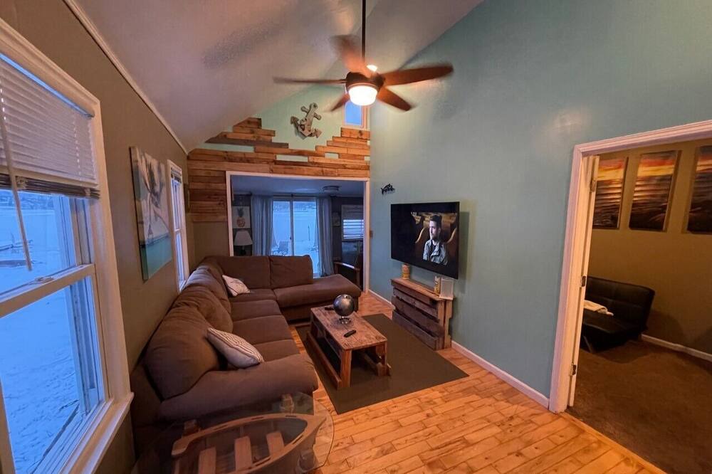 Photo of Livingroom in Ortonville