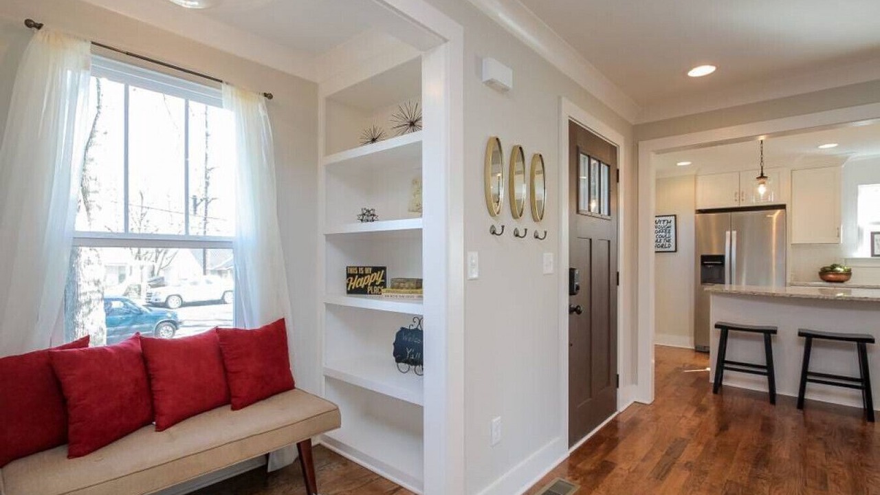 Photo of Livingroom in Shelby Hills