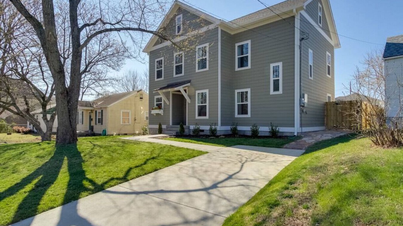 Photo of Outdoor in Shelby Hills