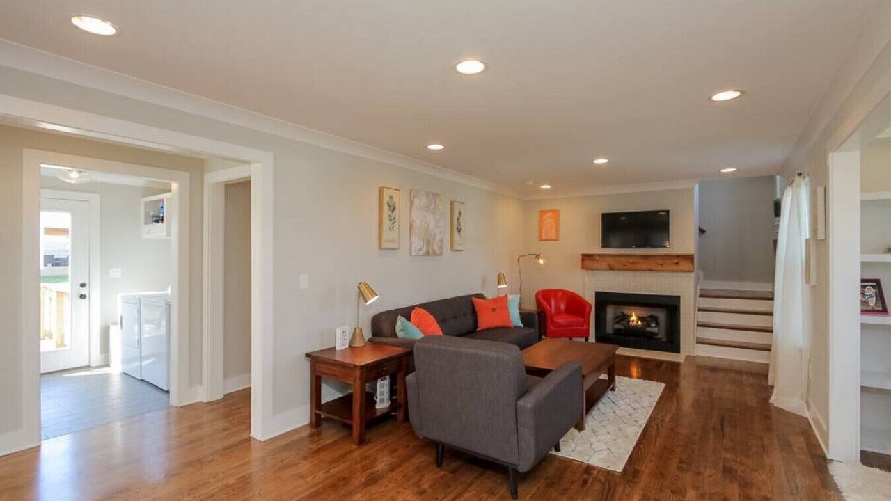 Photo of Livingroom in Shelby Hills