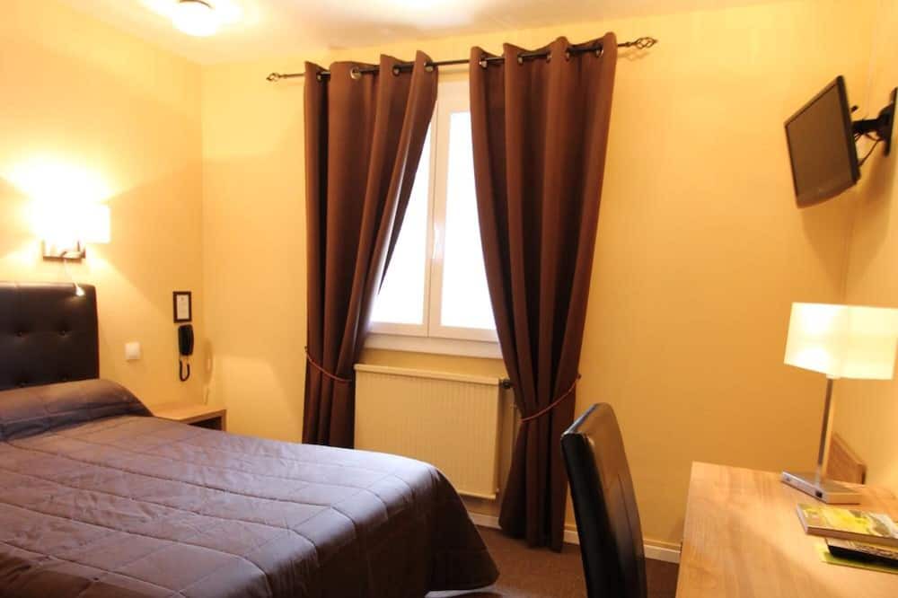 Photo of Bedroom in Saint-Nazaire