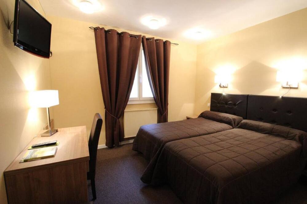 Photo of Bedroom in Saint-Nazaire