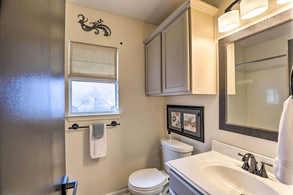Photo of Bathroom in Kyle