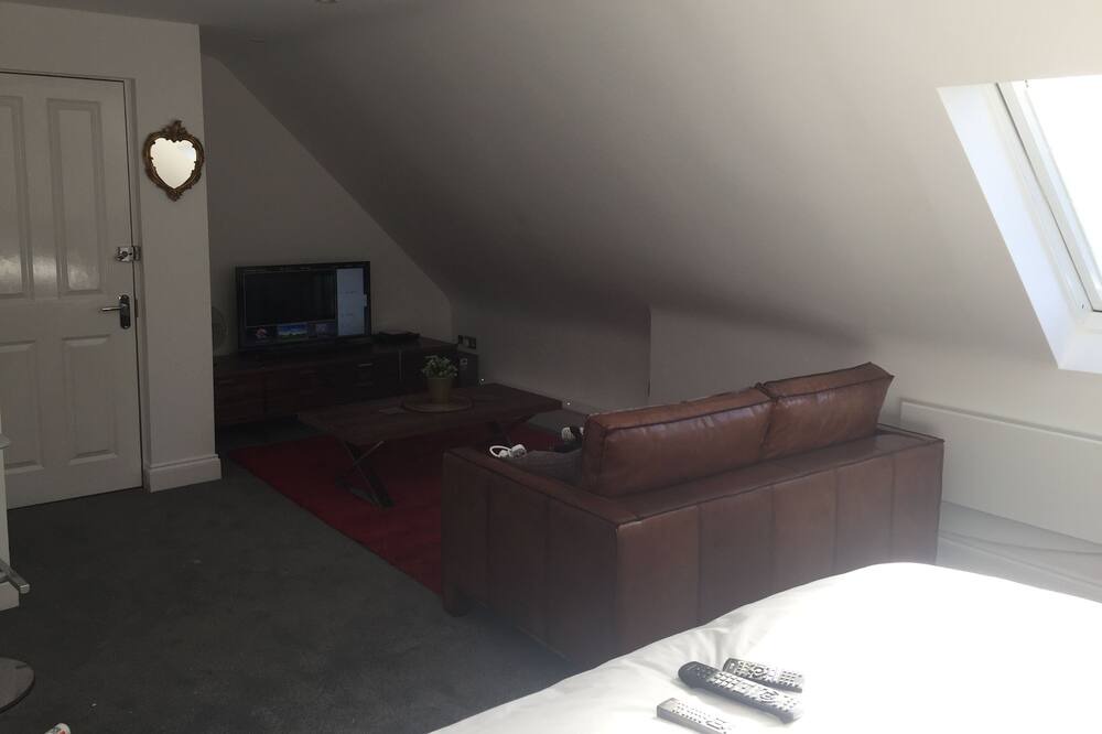 Photo of Livingroom in Harpenden