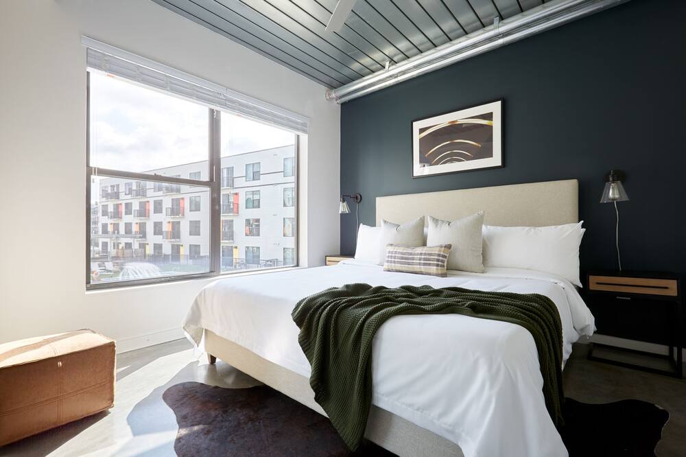 Photo of Bedroom in Midtown