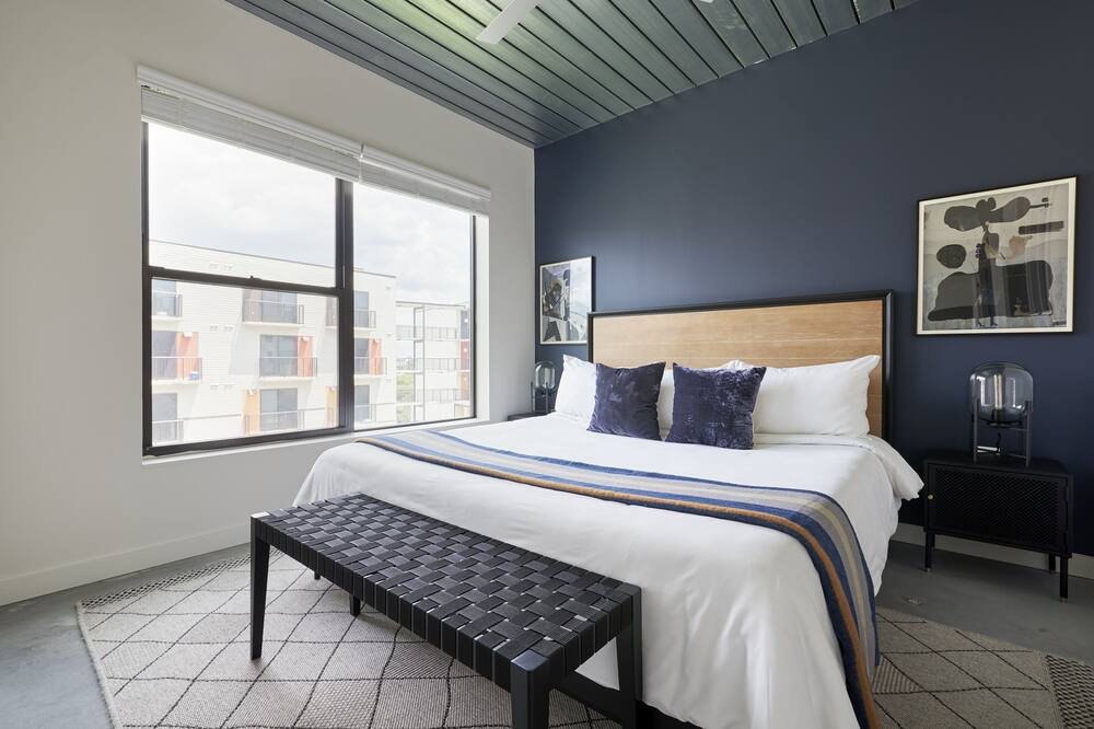 Photo of Bedroom in Midtown