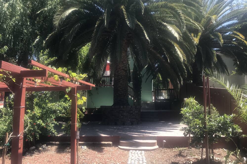 Photo of Outdoor in El Sobrante