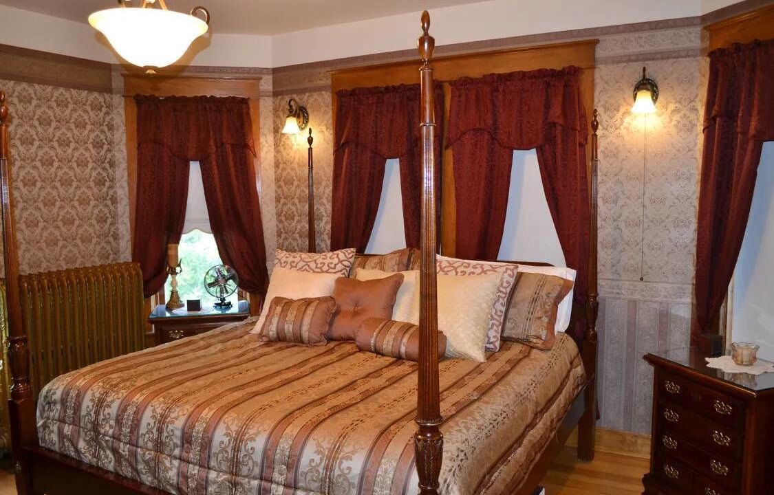 Photo of Bedroom in Prairie du Rocher