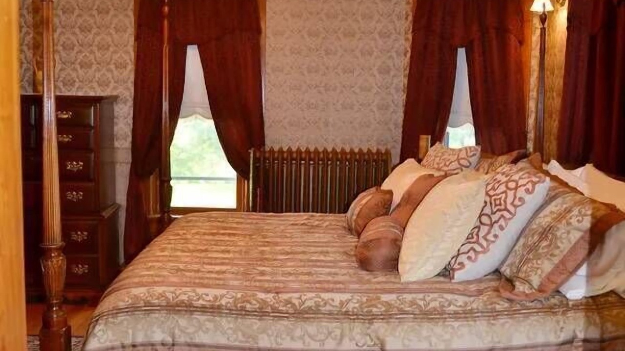 Photo of Bedroom in Prairie du Rocher