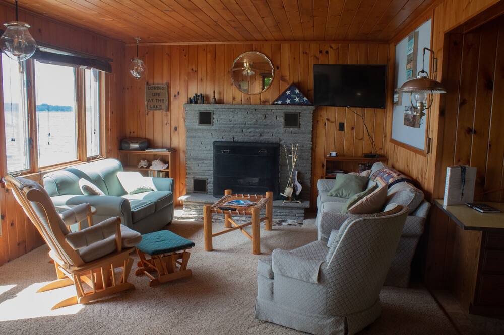 Photo of Bedroom in Skaneateles